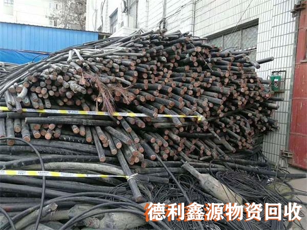 西青箱式变压器回收