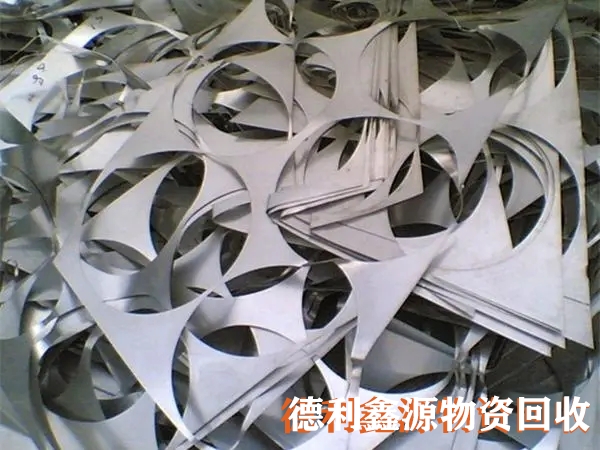 废铁回收一吨多少钱